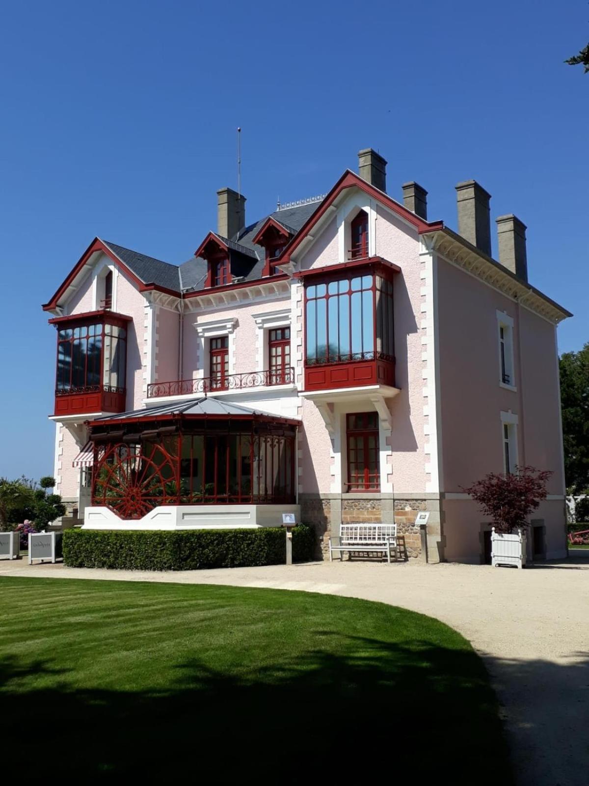 2 Maison Dior, Centre, A 500 M Apartment